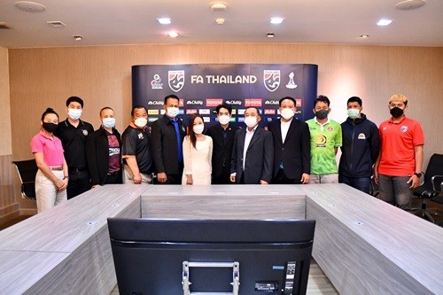 7 ทีมร่วมระเบิดศึกเท้าเปล่า ฟุตบอลชายหาดชิงชนะเลิศแห่งประเทศไทย 2564